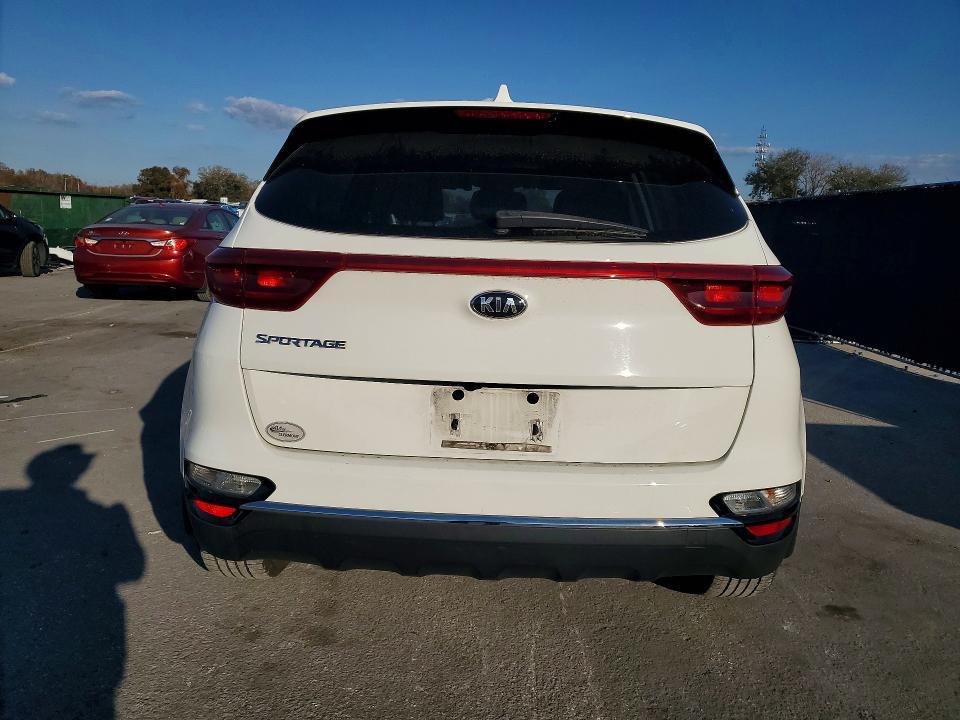 2021 KIA Sportage lx