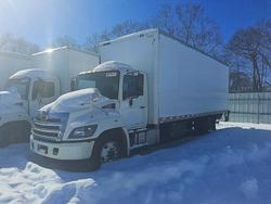 Camiones con verificación Run & Drive a la venta en subasta: 2017 Hino 268 BOX Truck