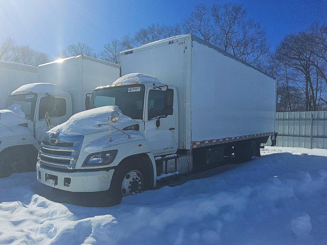 2017 Hino 268 BOX Truck