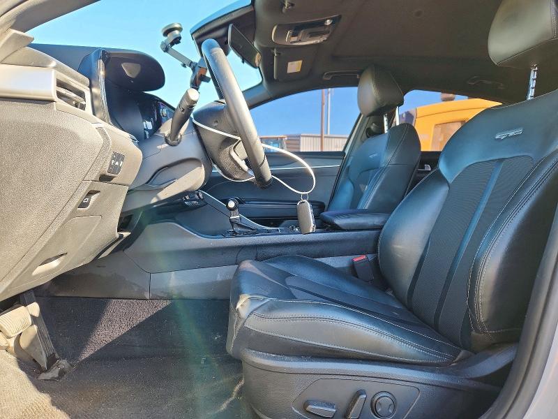 2022 KIA K5