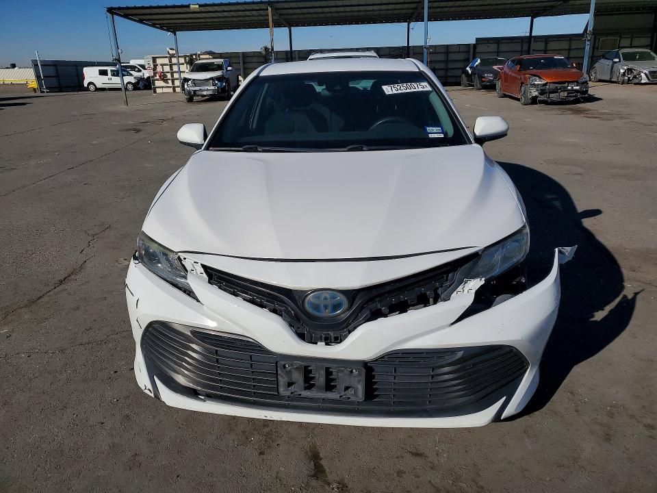 2018 Toyota Camry le