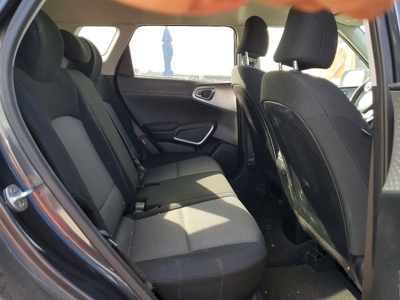 2022 KIA Soul lx