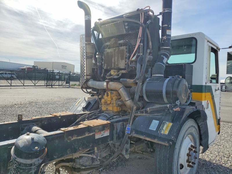 2000 Cranerrier Low Entry