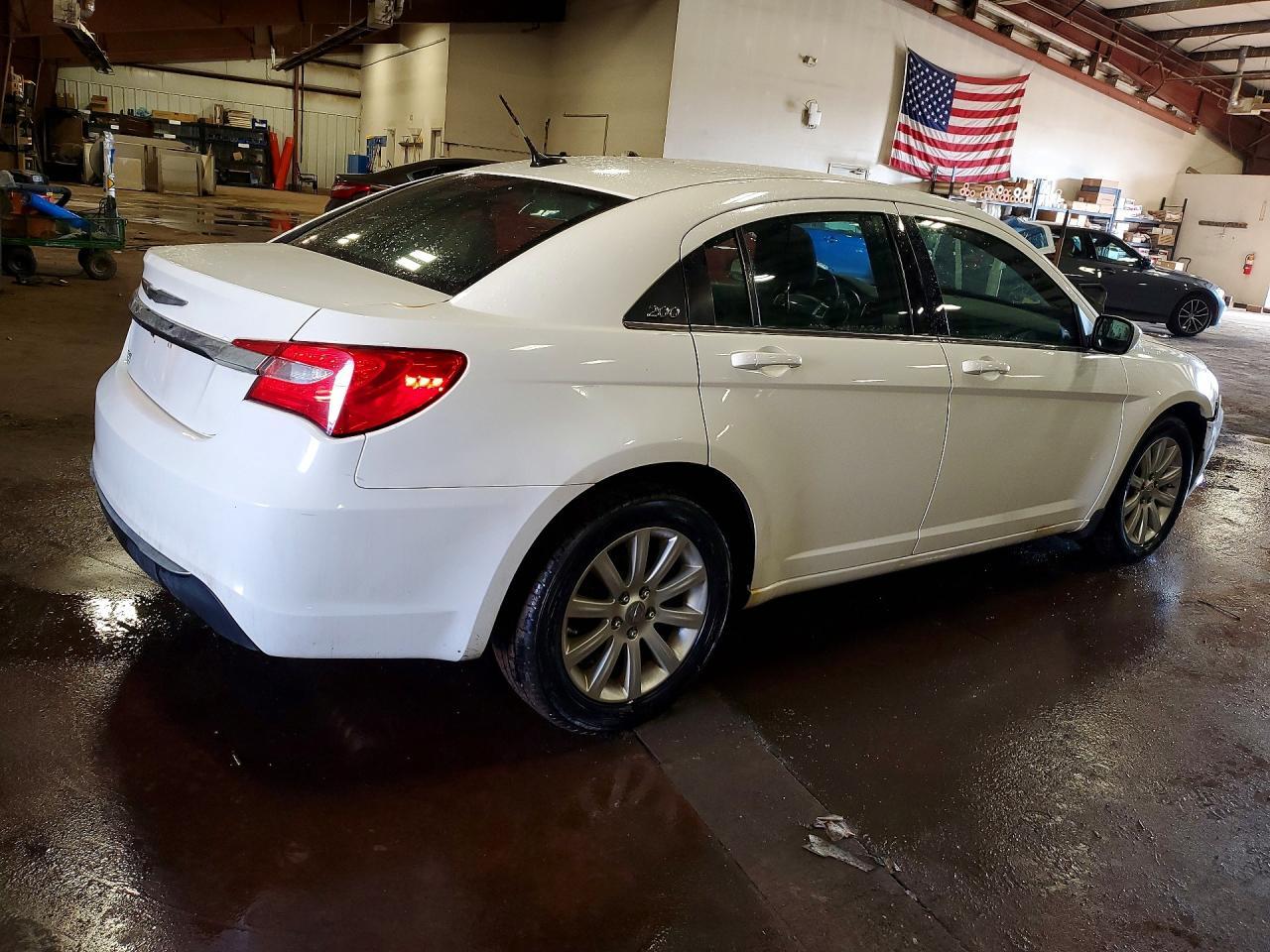 2012 Chrysler 200 Touring