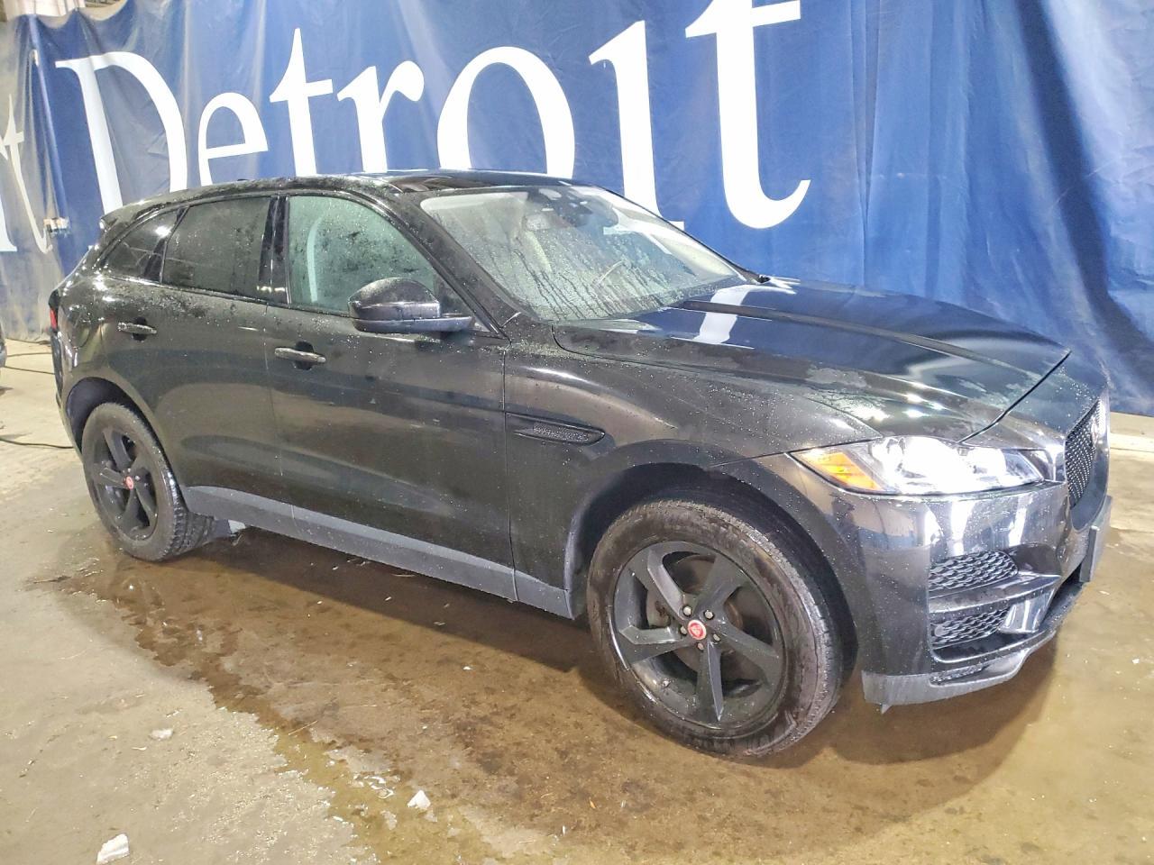 2017 Jaguar F-pace Prestige