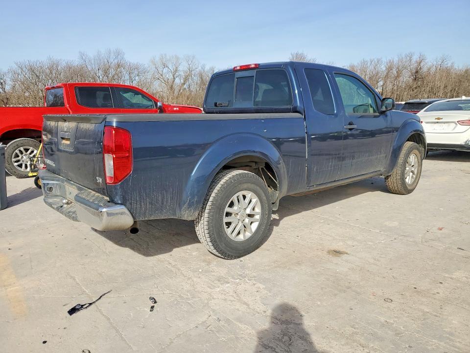 2015 Niss Frontier SV