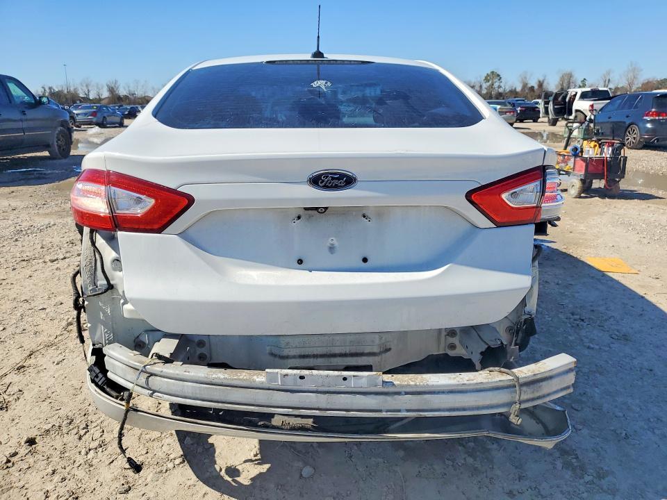 2016 Ford Fusion se