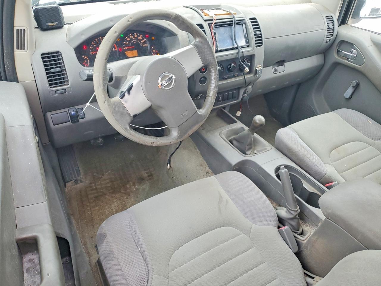 2013 Nissan Frontier s