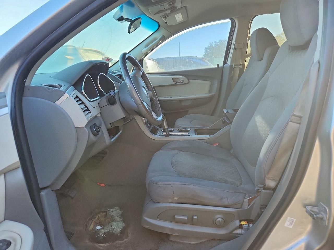 2011 Chevrolet Traverse lt