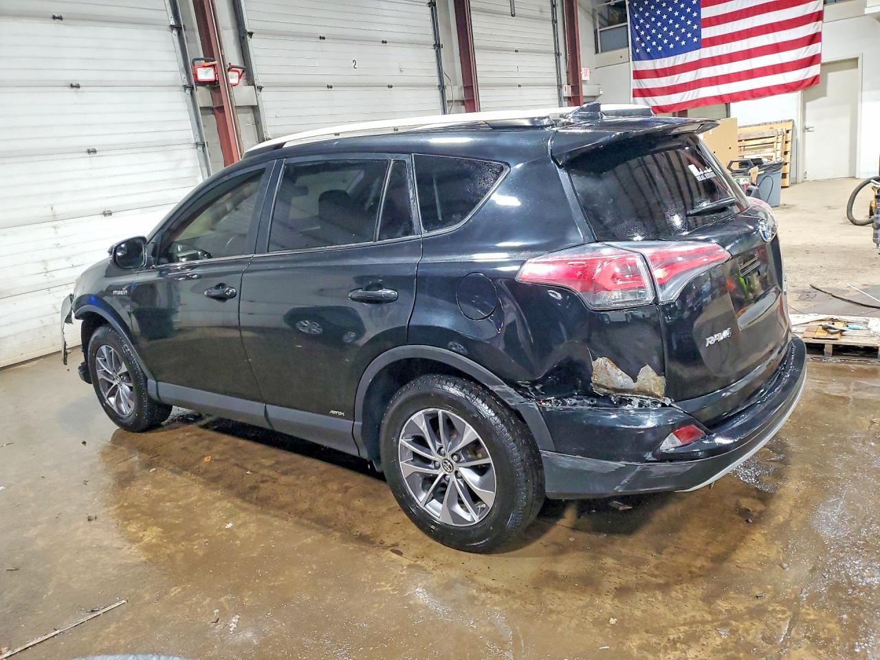 2016 Toyota Rav4 hv xle