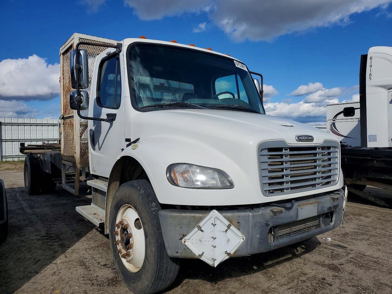 2003 Freigliner 2003 Freightliner Business Class M2 Truck Cab Andc