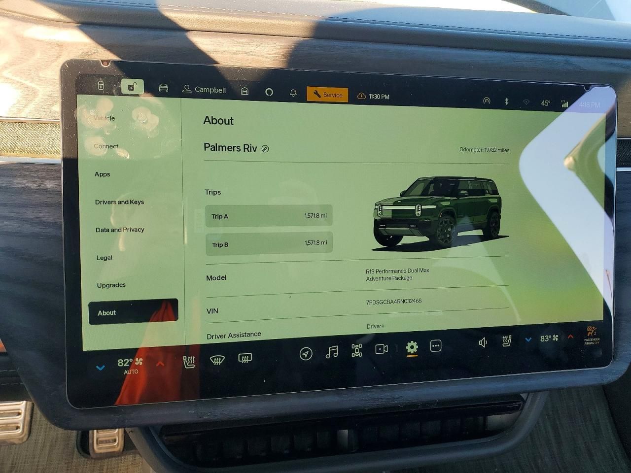 2024 Rivian R1S Adventure