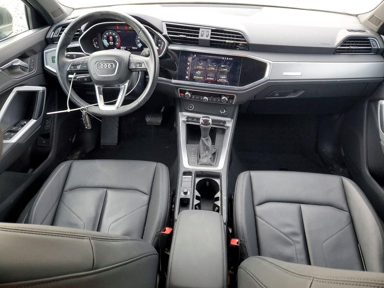 2022 Audi Q3 Premium 40