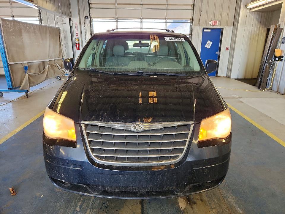 2009 Chrysler Town & Country Touring