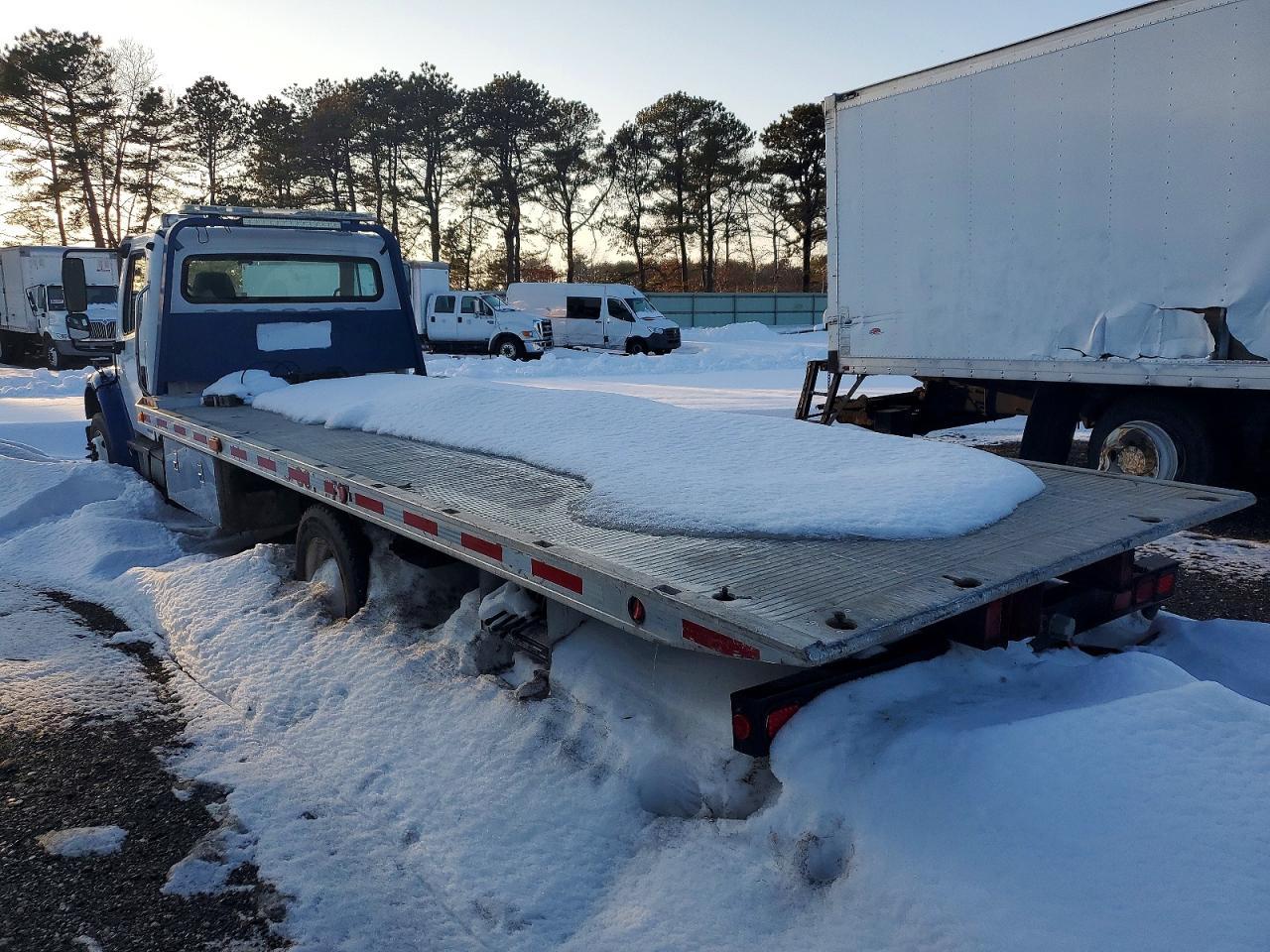 2007 Freightliner Business Class M2 Rollback Truck