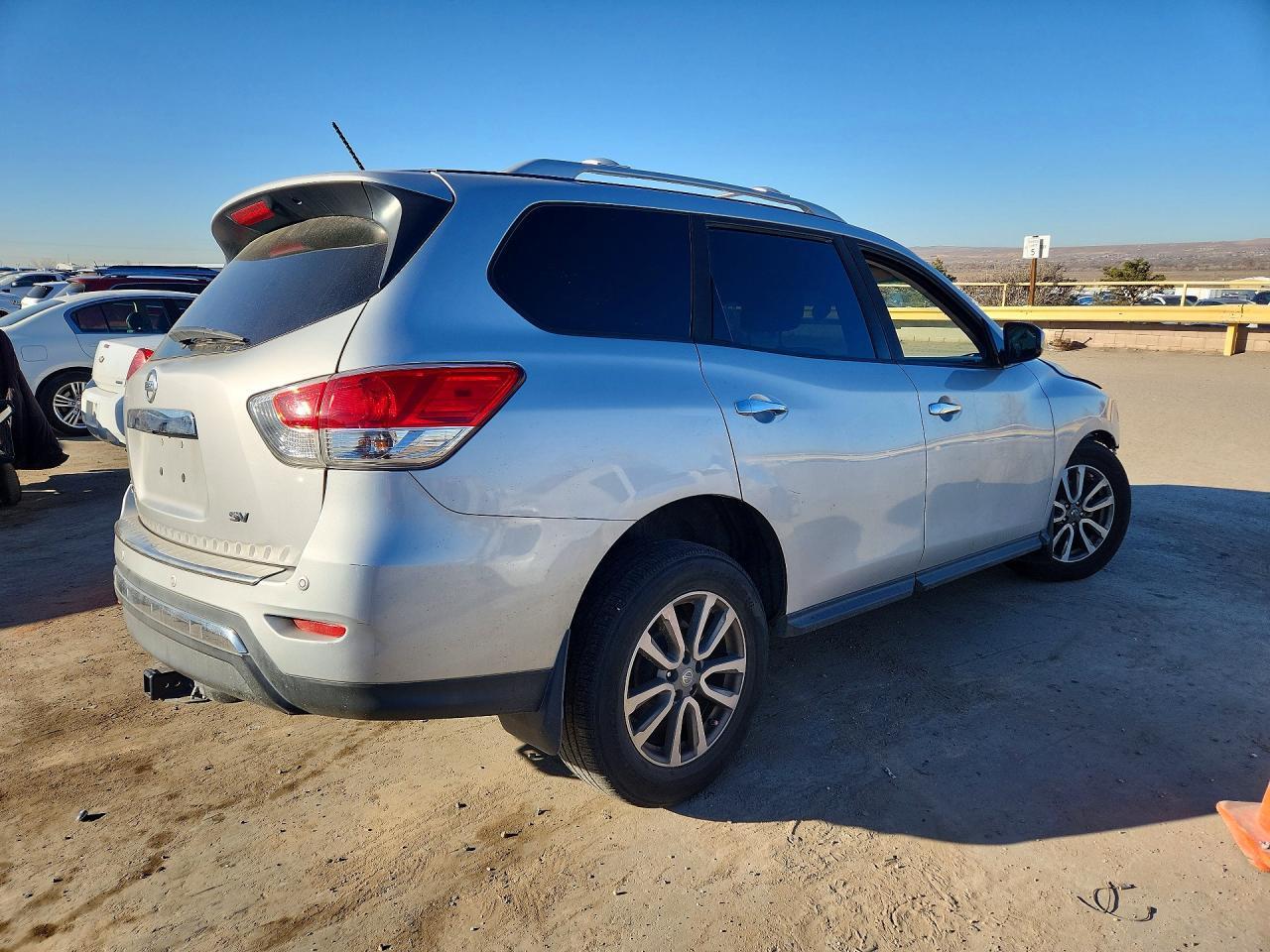 2015 Nissan Pathfinder s
