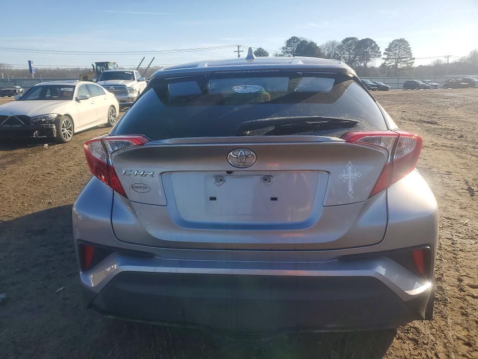2020 Toyota C-hr xle
