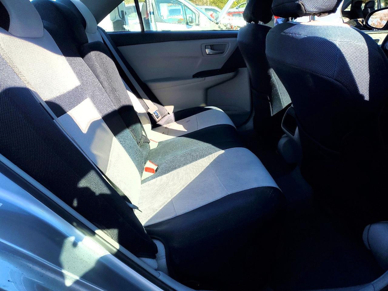 2017 Toyota Camry le