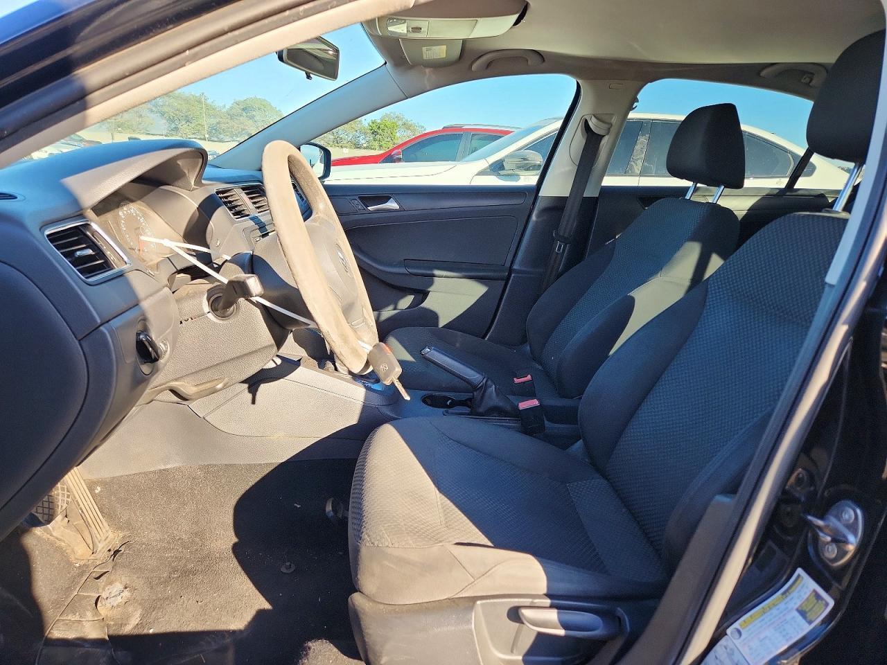 2013 Volkswagen Jetta Base