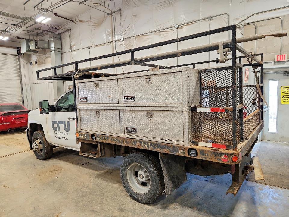 2016 Chevrolet Silverado-Truck Cab AND Chassis