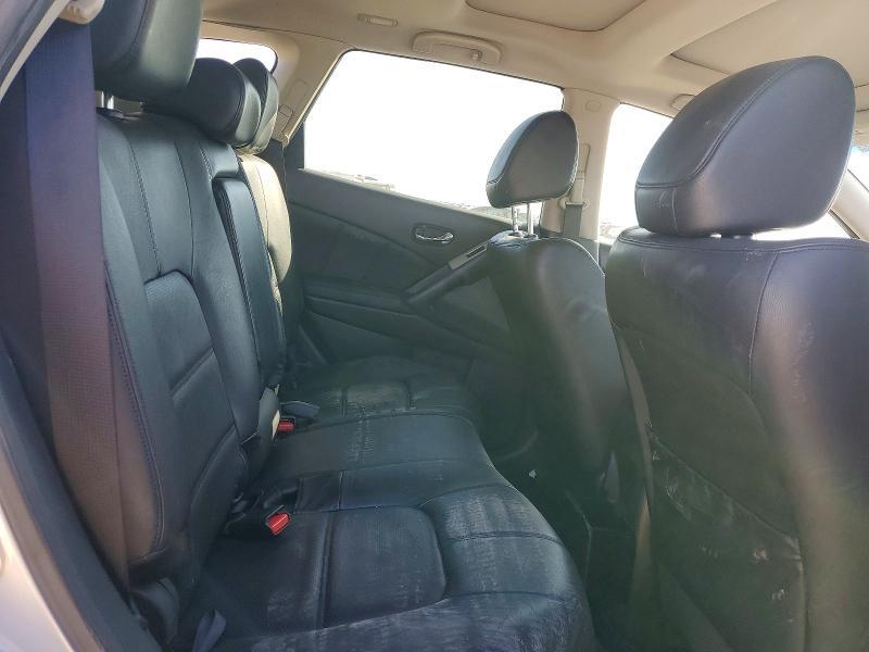 2012 Nissan Murano s