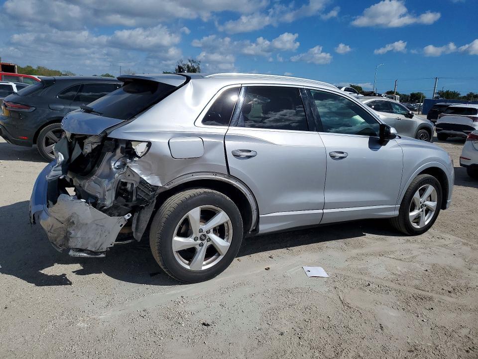 2021 Audi Q3 Premium 40