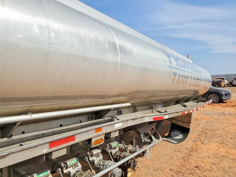 2022 Heil Fuel Tank Trailer