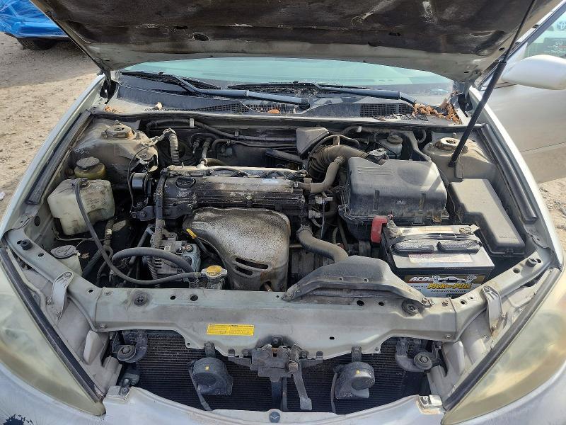 2002 Toyota Camry le