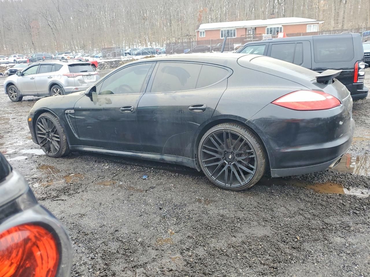 2011 Porsche Panamera 2
