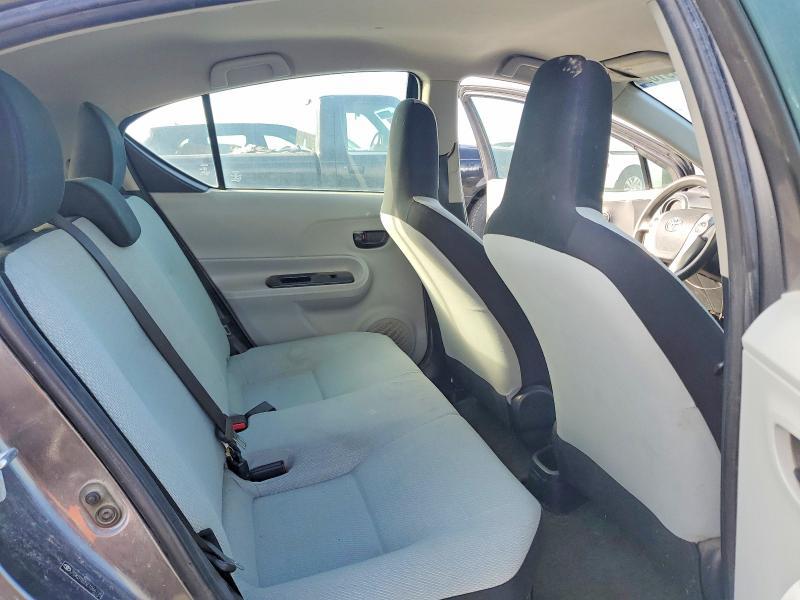 2014 Toyota Prius c