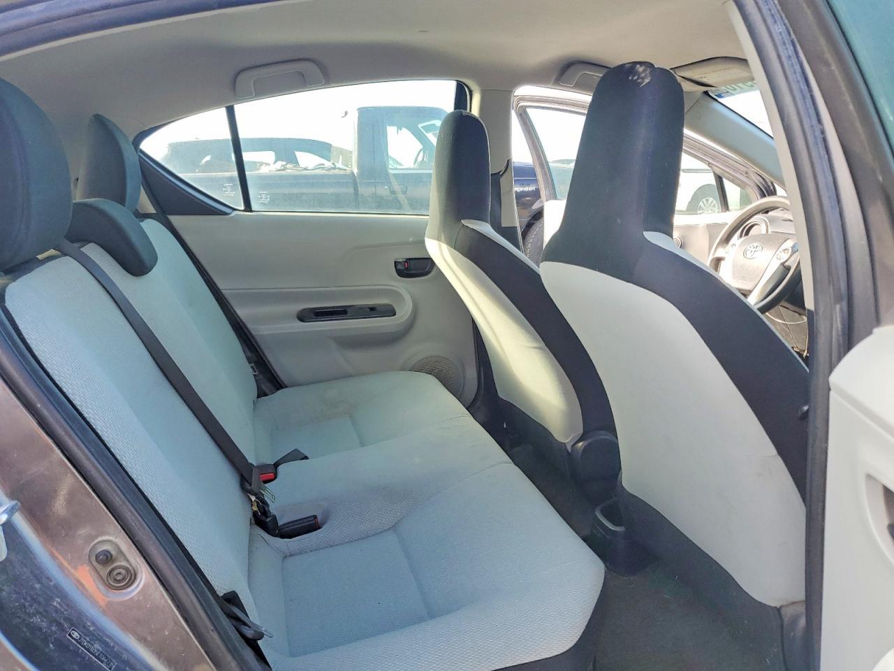 2014 Toyota Prius c