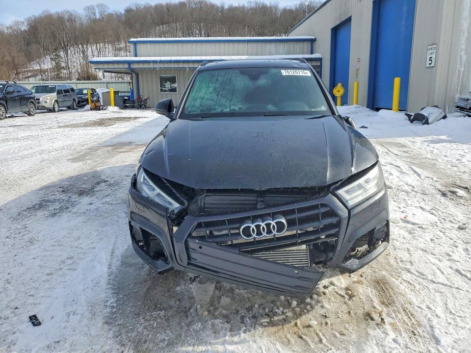2020 Audi Q5 Titanium Premium Plus