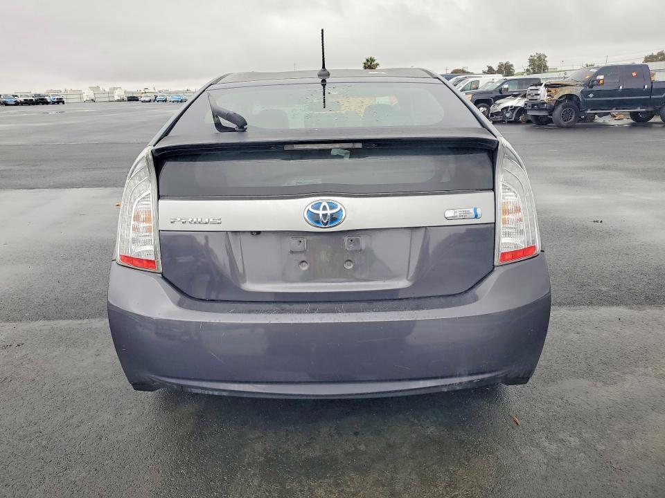2013 Toyota Prius Plug-in Hybrid Advanced