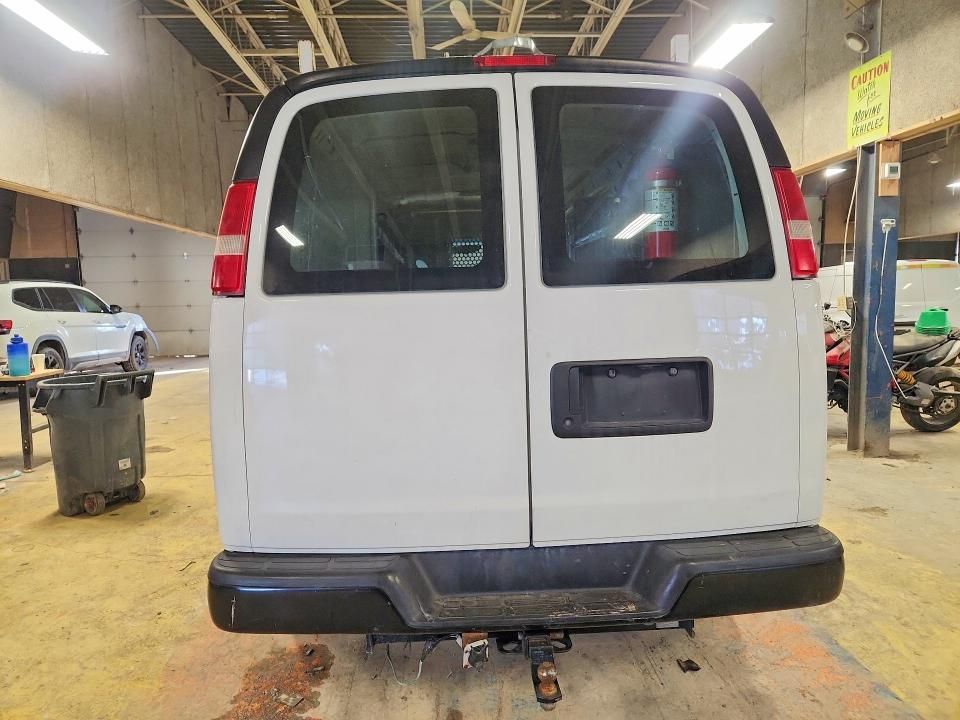 2016 Chevrolet Express 2500 Utility / Service Van