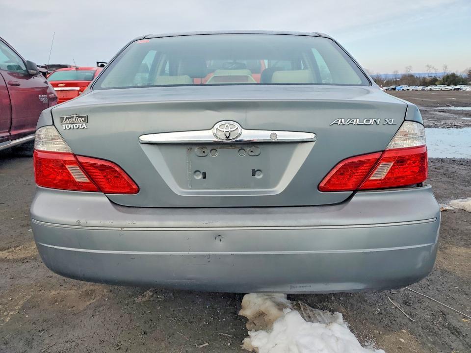 2004 Toyota Avalon xl