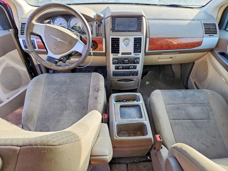 2009 Chrysler Town & Country Touring
