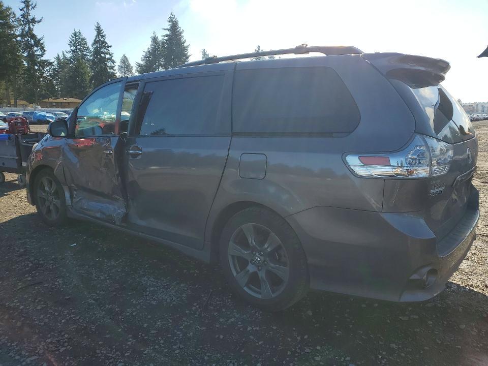 2020 Toyota Sienna se 8-passenger