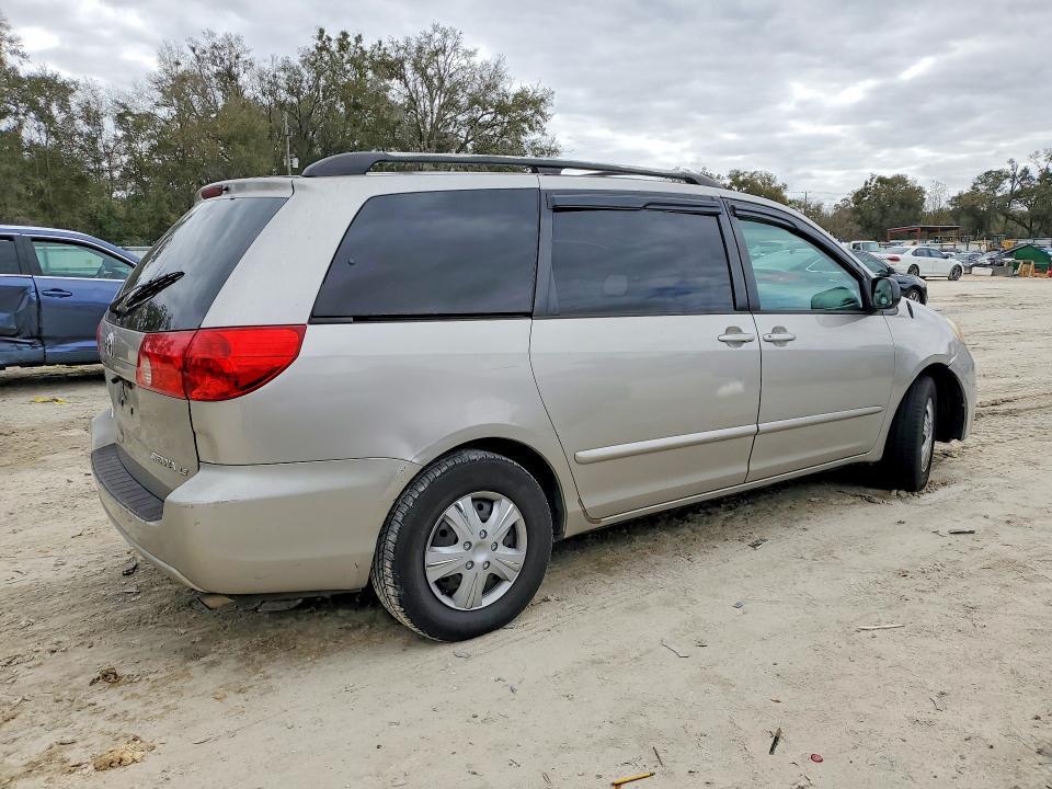2006 Toyota Sienna ce