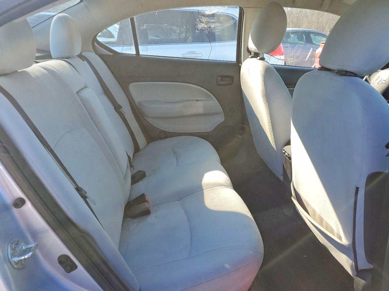 2021 Mitsubishi Mirage G4 es