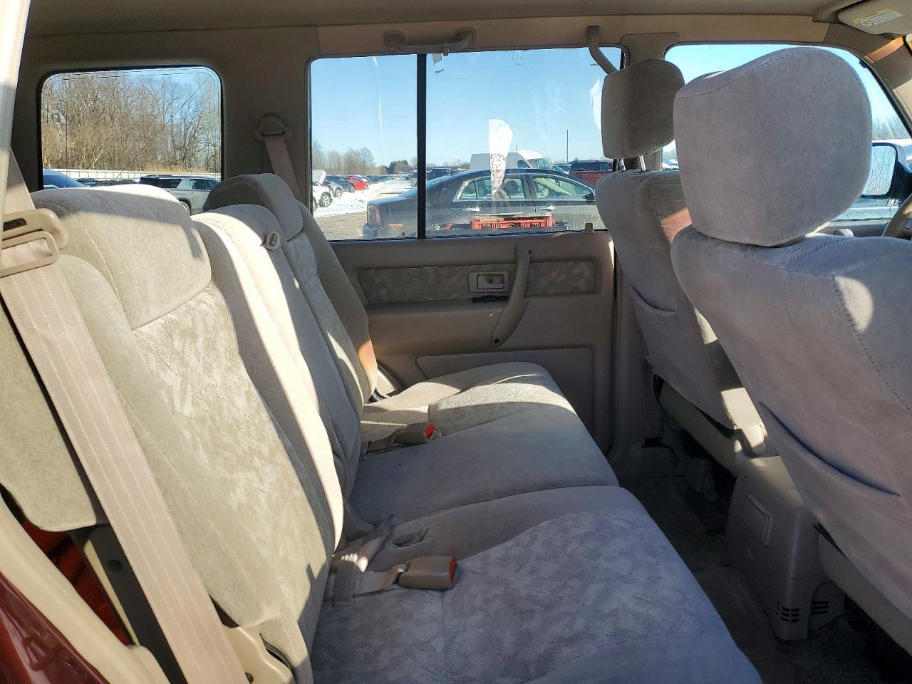 2002 Isuzu Trooper s