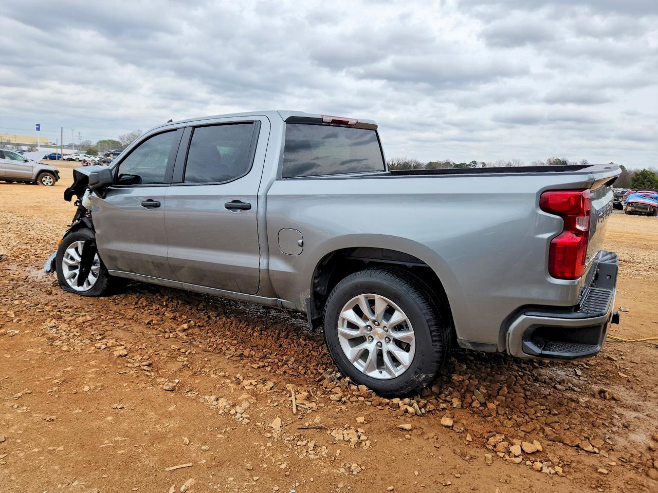 2025 Chevrolet Silverado C1500 Custom