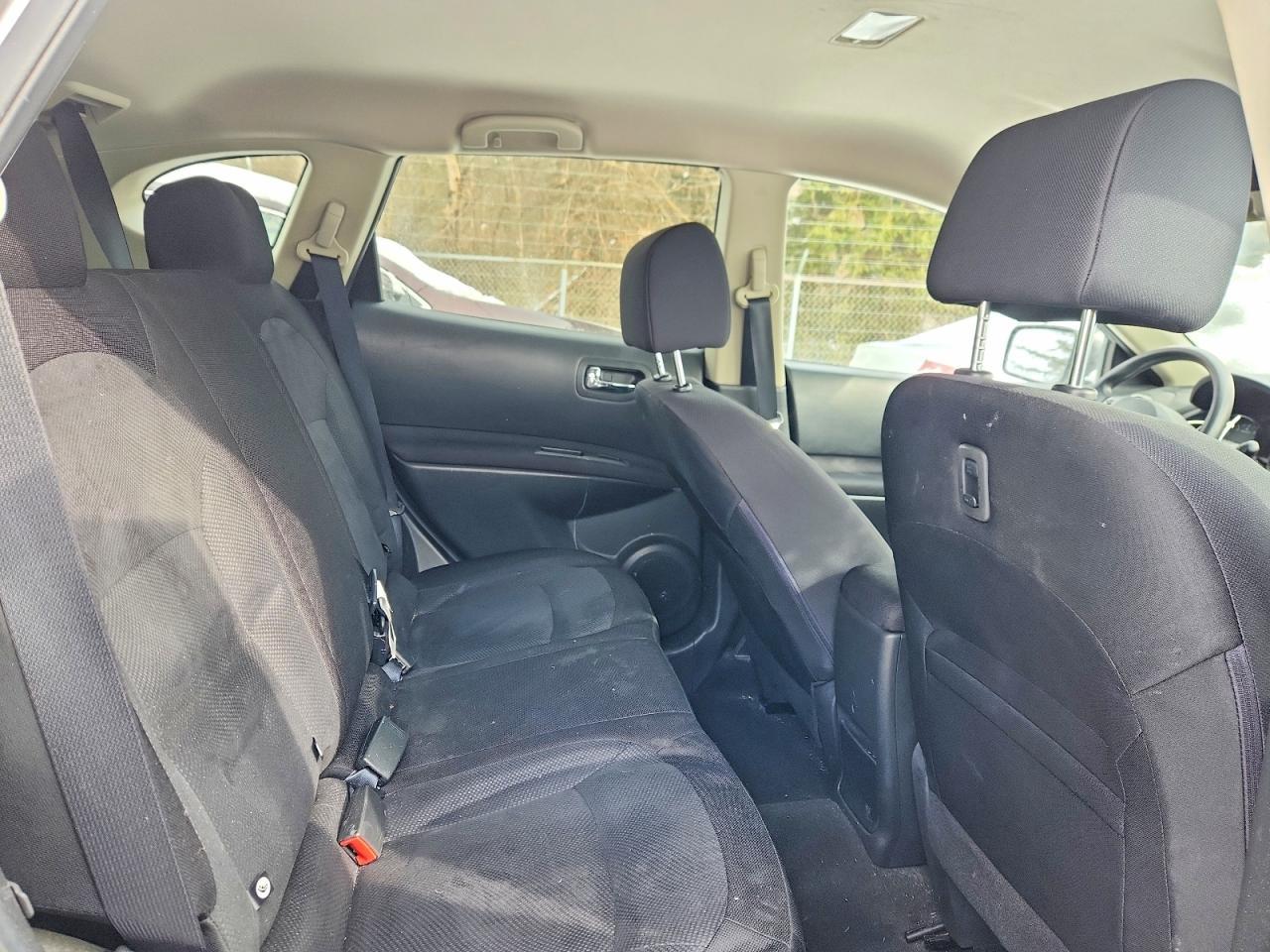 2015 Nissan Rogue Select s