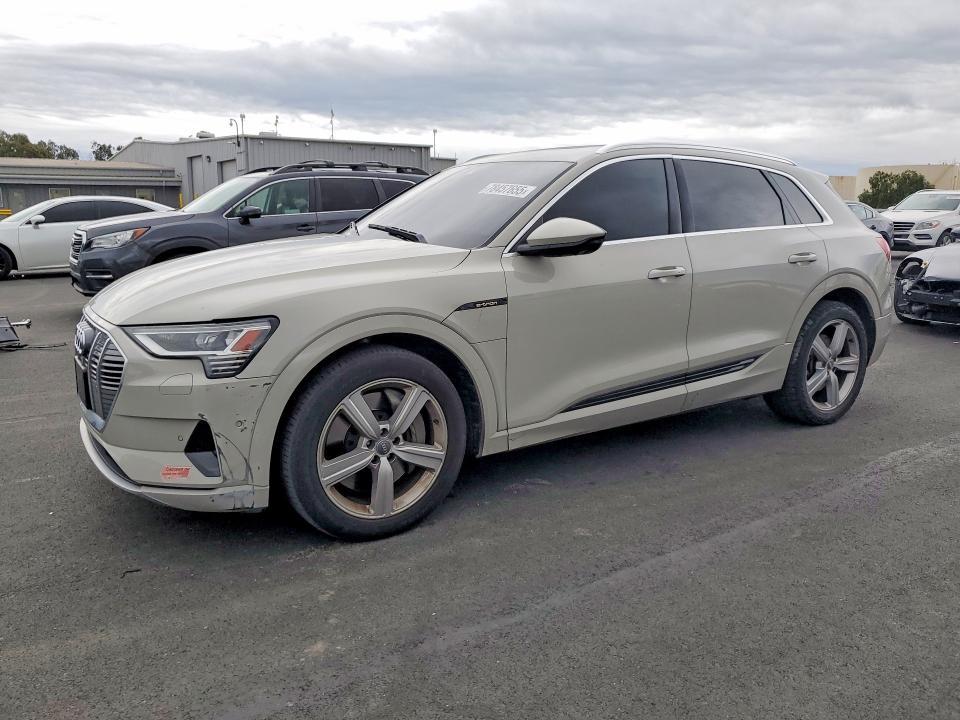 2019 Audi E-tron Prestige