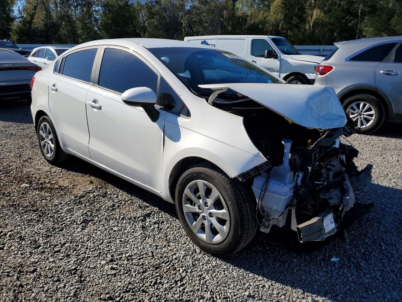 2016 KIA Rio lx
