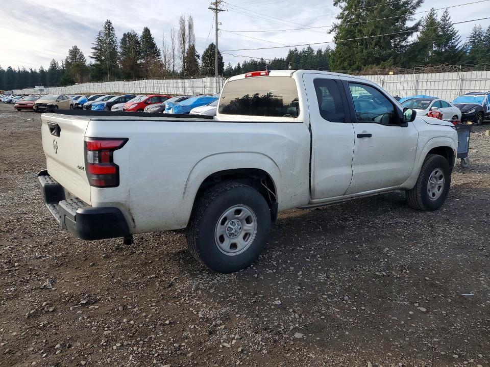 2022 Nissan Frontier S
