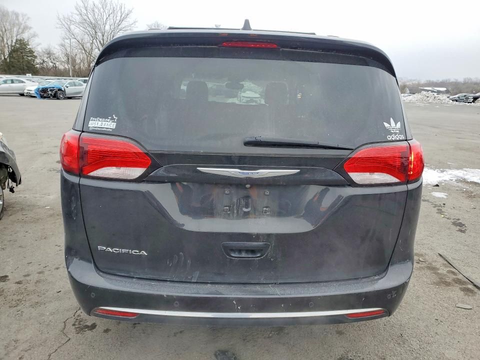 2017 Chrysler Pacifica Touring l Plus