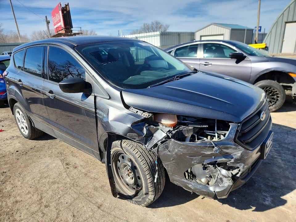 2018 Ford Escape s