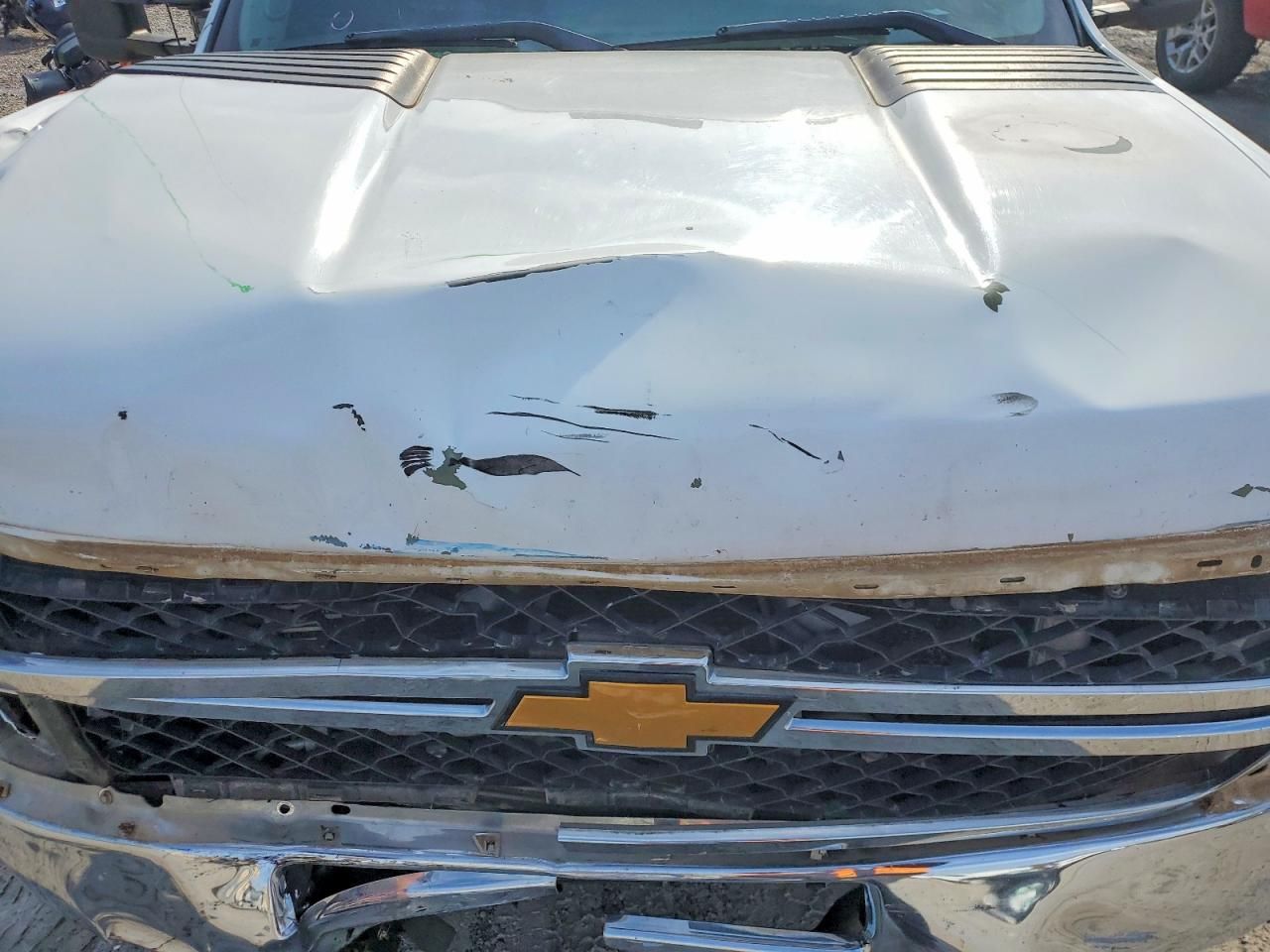 2013 Chevrolet Silverado Flatbed Truck