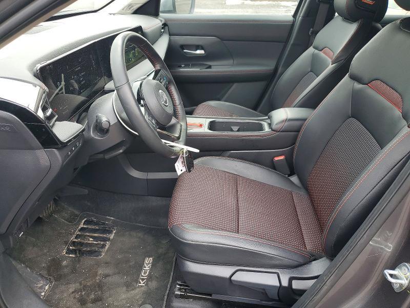 2025 Nissan Kicks sr