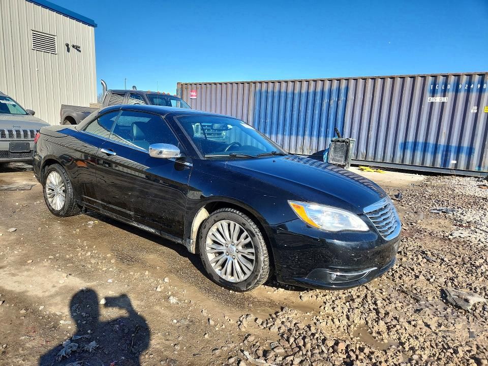 2012 Chrysler 200 Limited